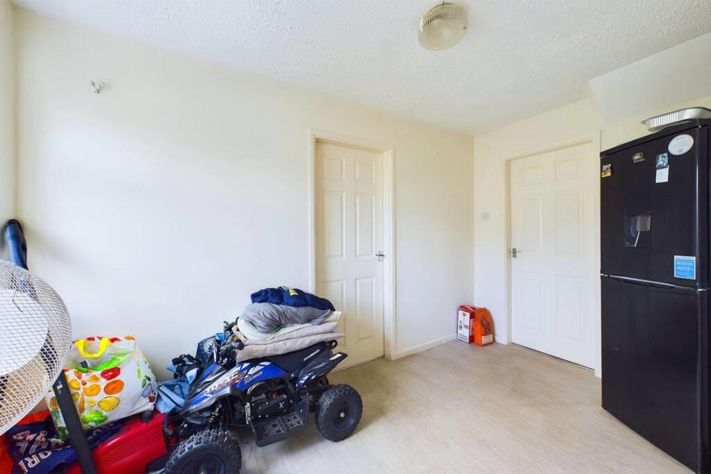 dining room 1.jpg