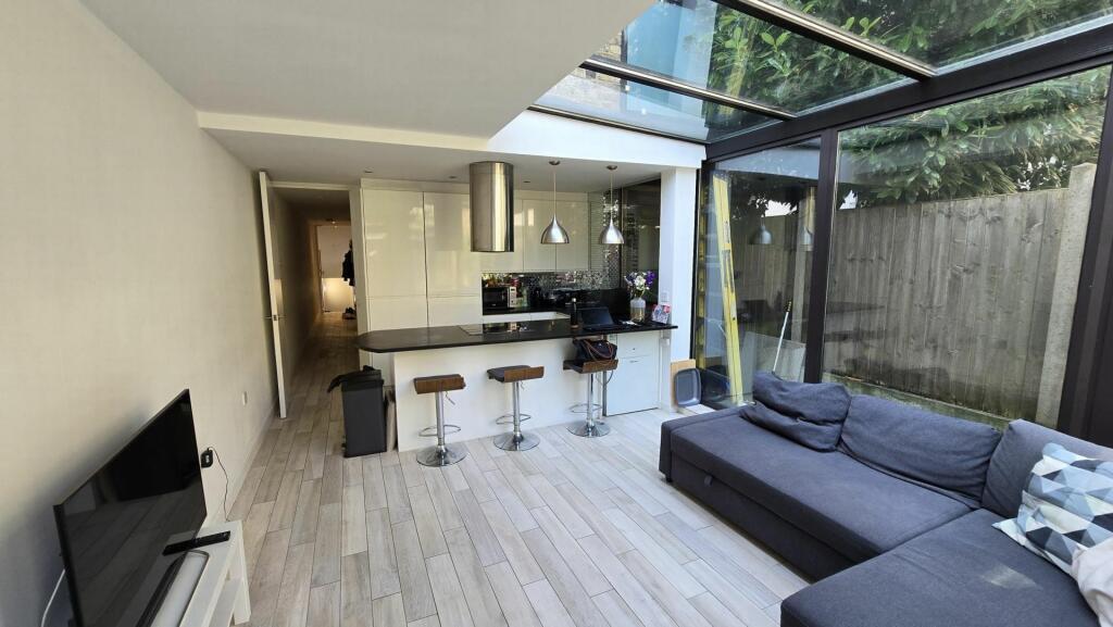 Kitchen Reception