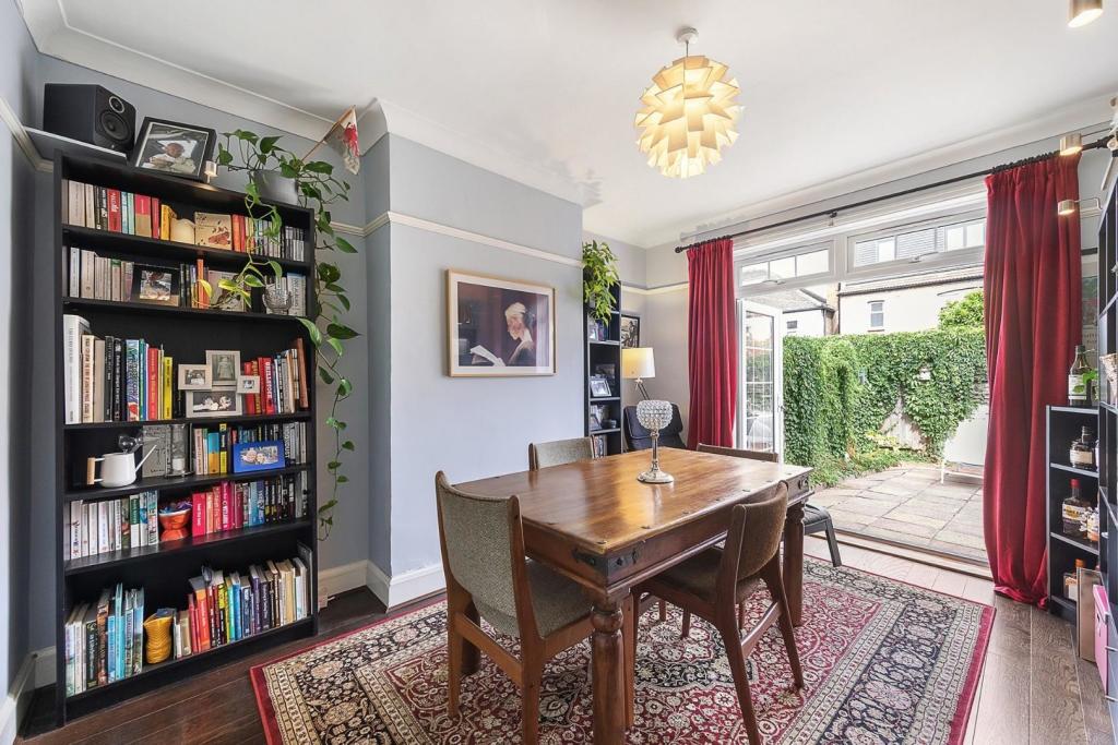 Dining Room.jpg