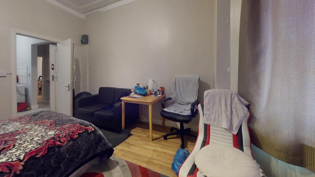 8 Brampton Park Road, Hornsey, London, N22 6BG