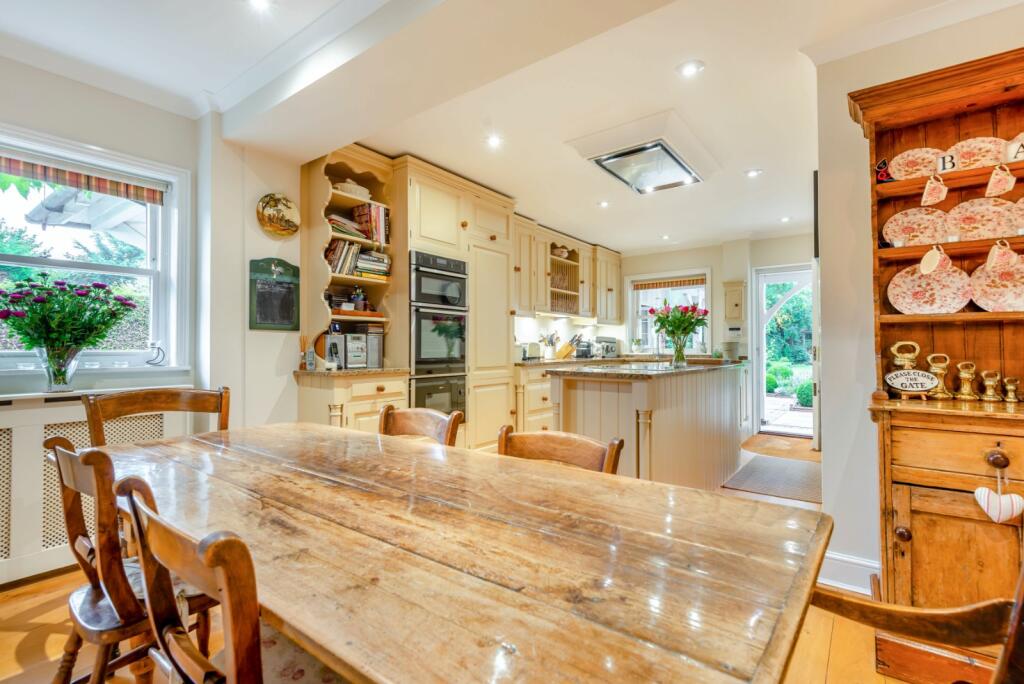 Kitchen/Breakfast Rm