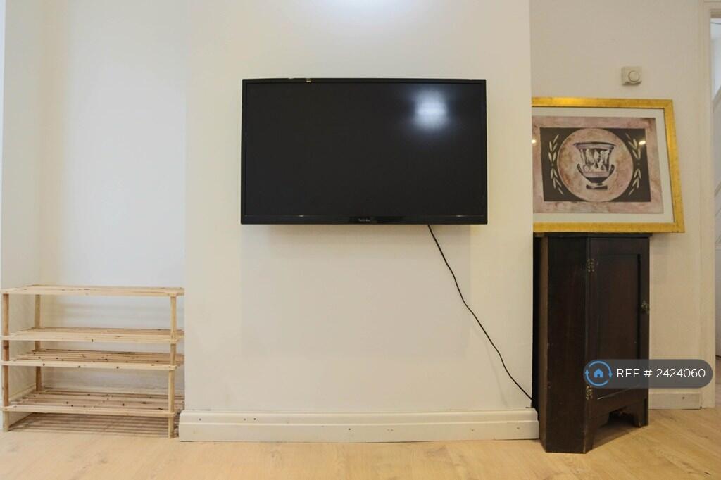 Lounge Tv