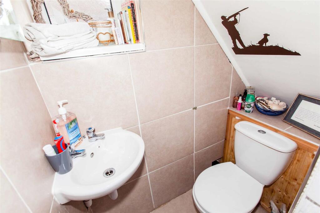 2 Houfton Road (28).jpg