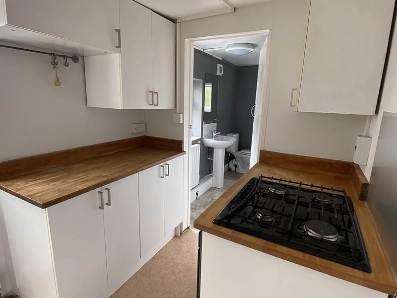 kitchen1.jpg