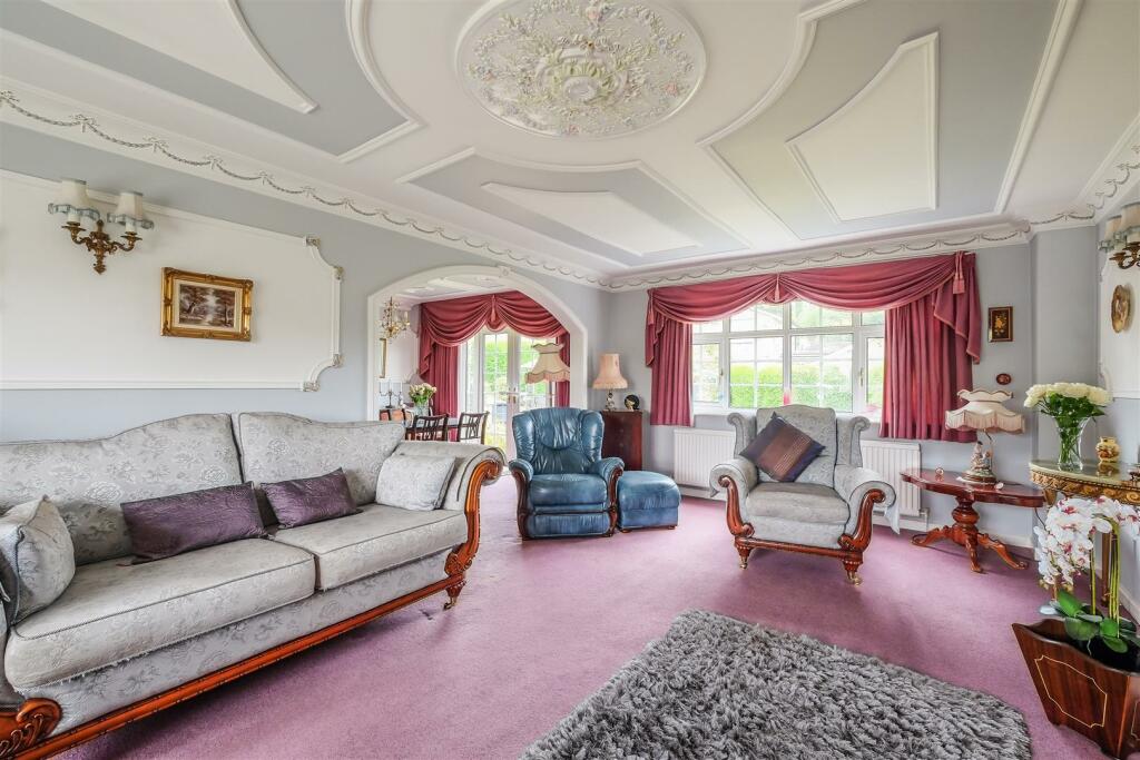 Open plan Living/Dining Room