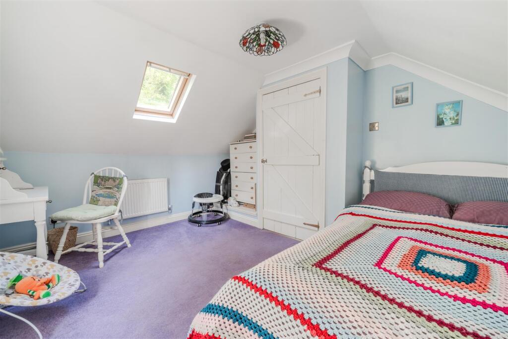 Bedroom3-5.jpg