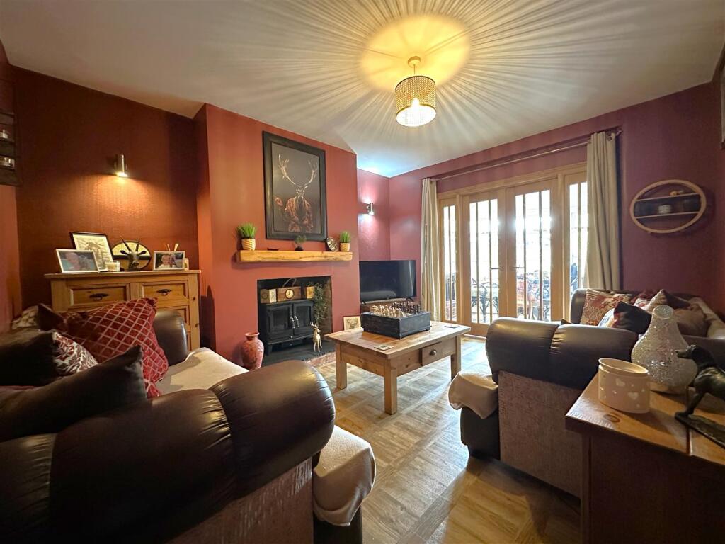 Sitting Room 457