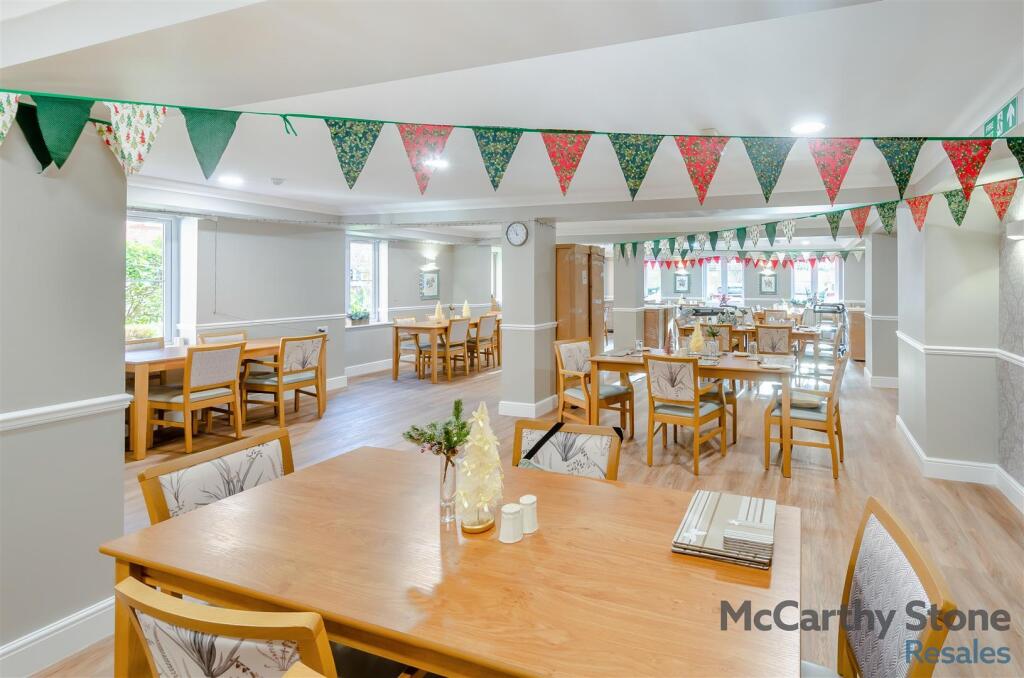 Foxhall dining.jpg