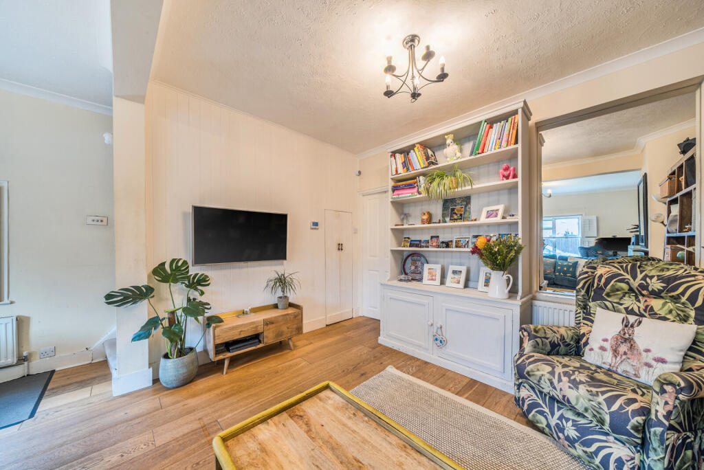 1376917-12-6911c8...