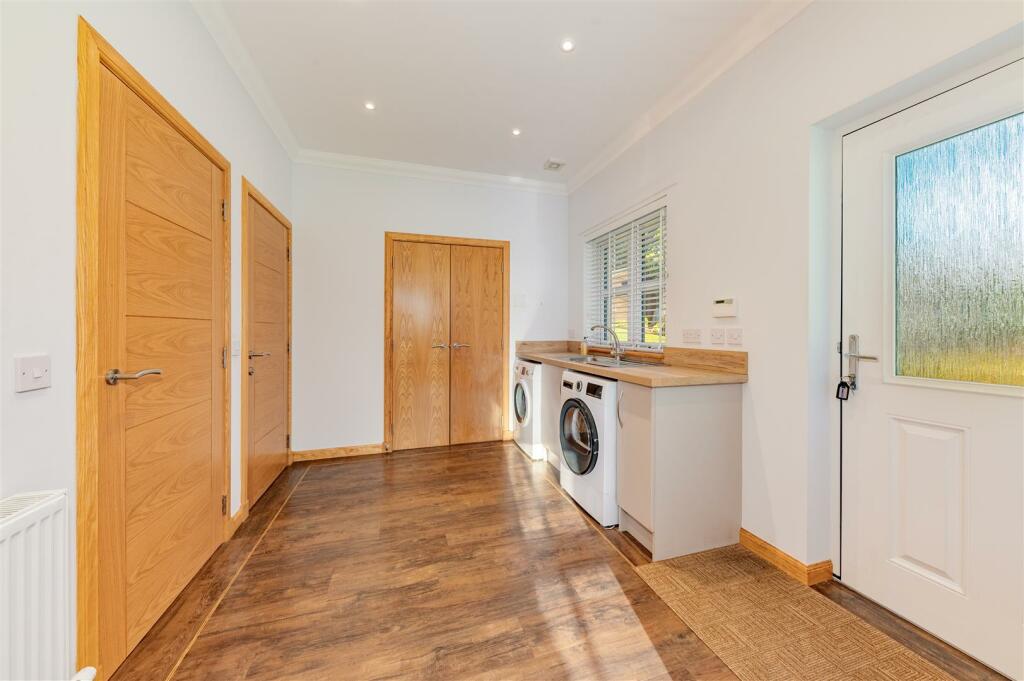 61A Brechin Road Kirrie-24.JPG