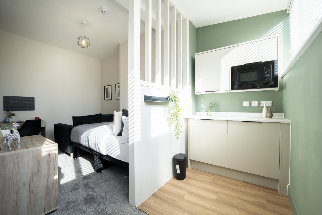 Room8-2.jpg