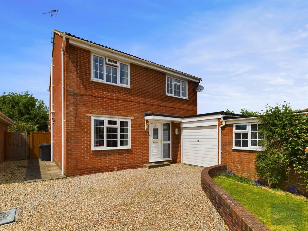 CAM03907G0-PR0006-ST