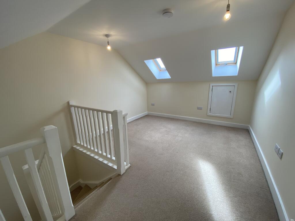 Bedroom 3 - 2nd Floo