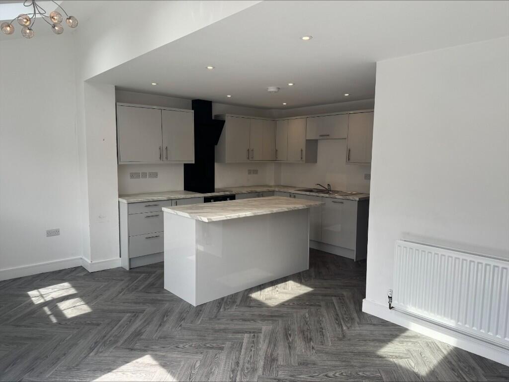 Fitted Kitchen/Diner