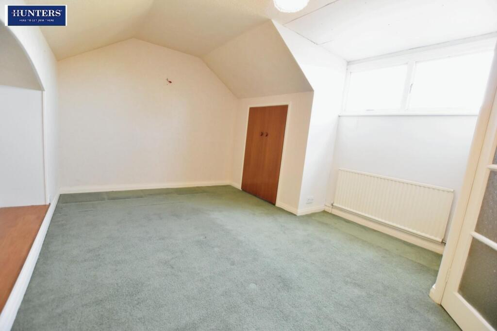 Loft Room/ potential 4th bedroom