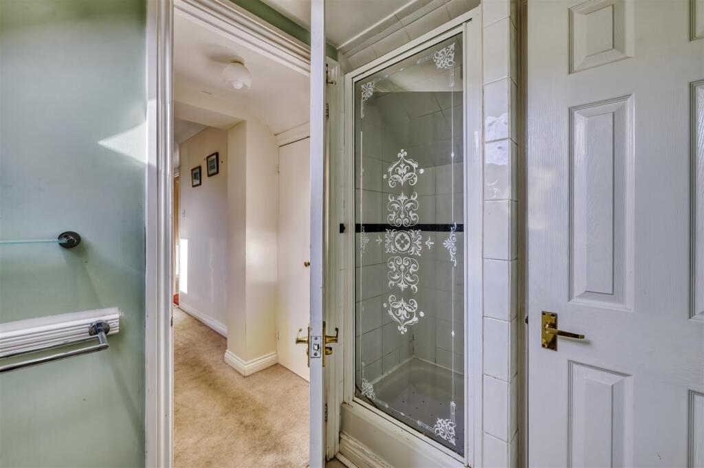 8 Jennings Close Higham-11.jpg