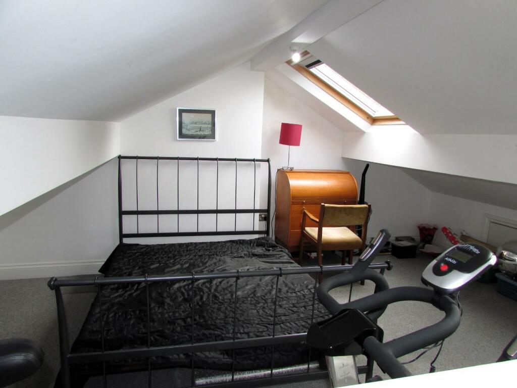 AshtonRd3attic2.JPG