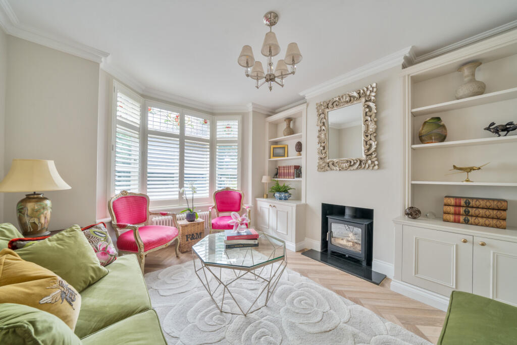 1330286-11-688349...