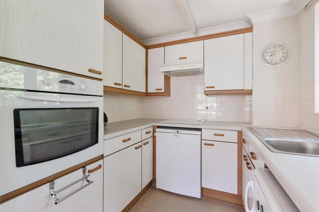 SADDLERS COURT (12).jpg