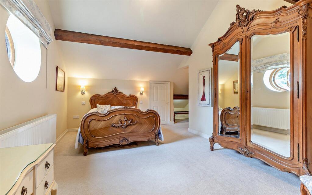 Cottage Bed 1