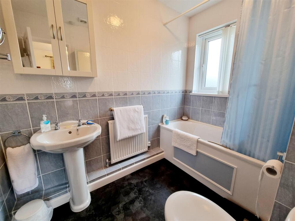 Bedrom 3 En-Suite