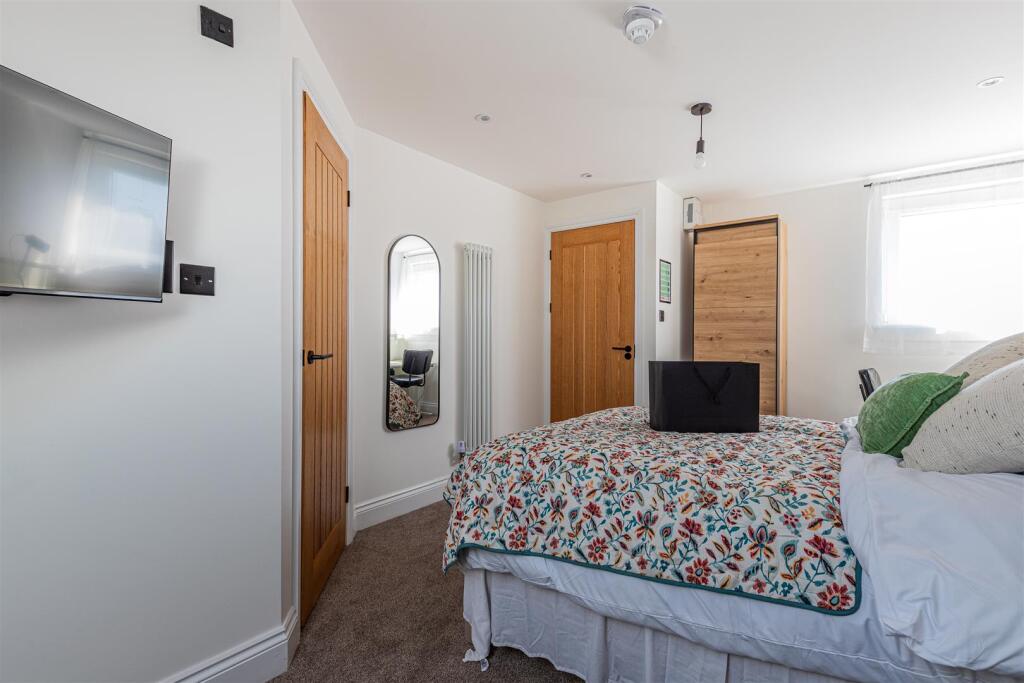 Theodora Street 50-26.jpg