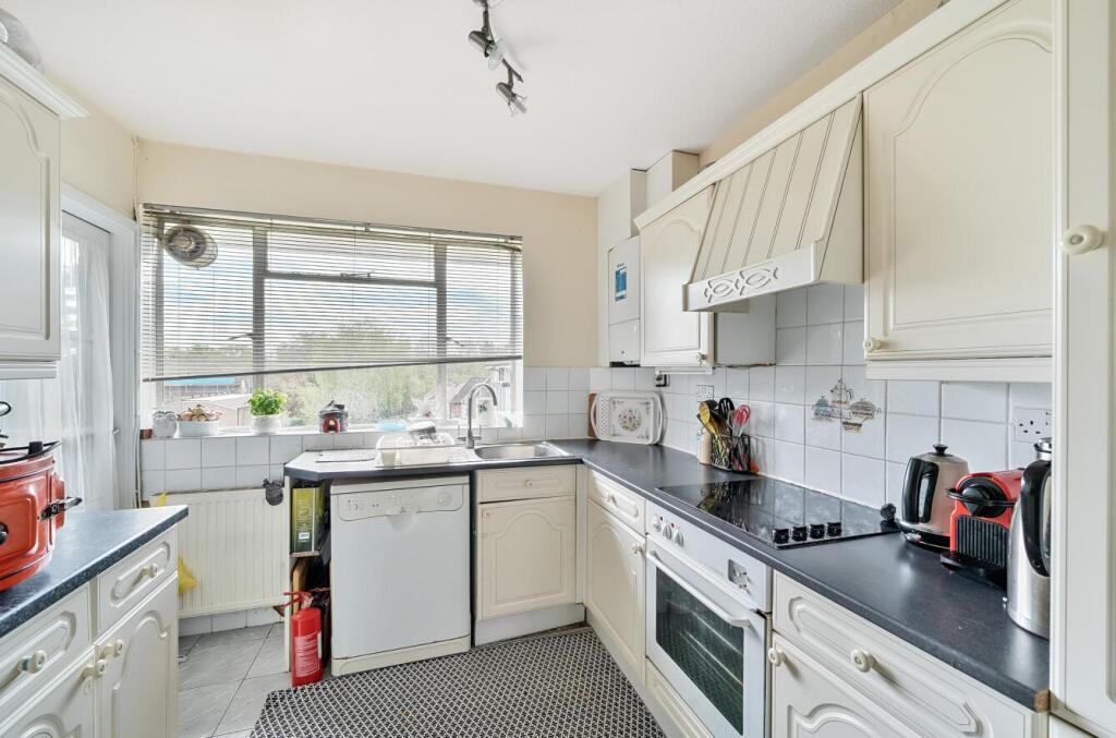 Davidson Frost-Wellings, DFW, Watling Court, Stanm