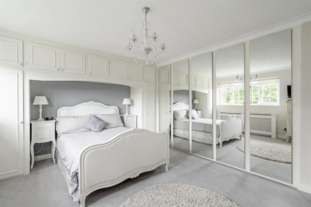 7 Beconsfield Close_11.jpg