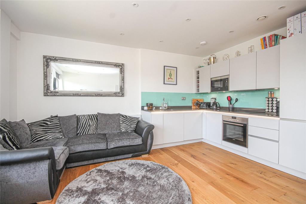 Living / Kitchen
