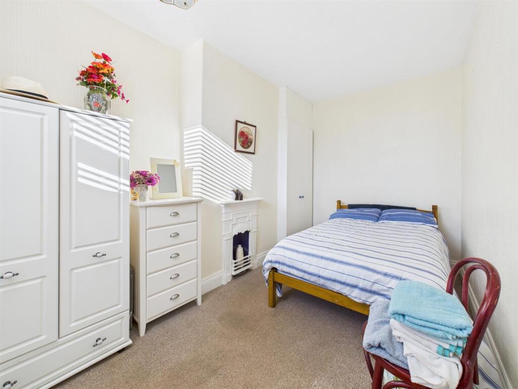 Bedroom: