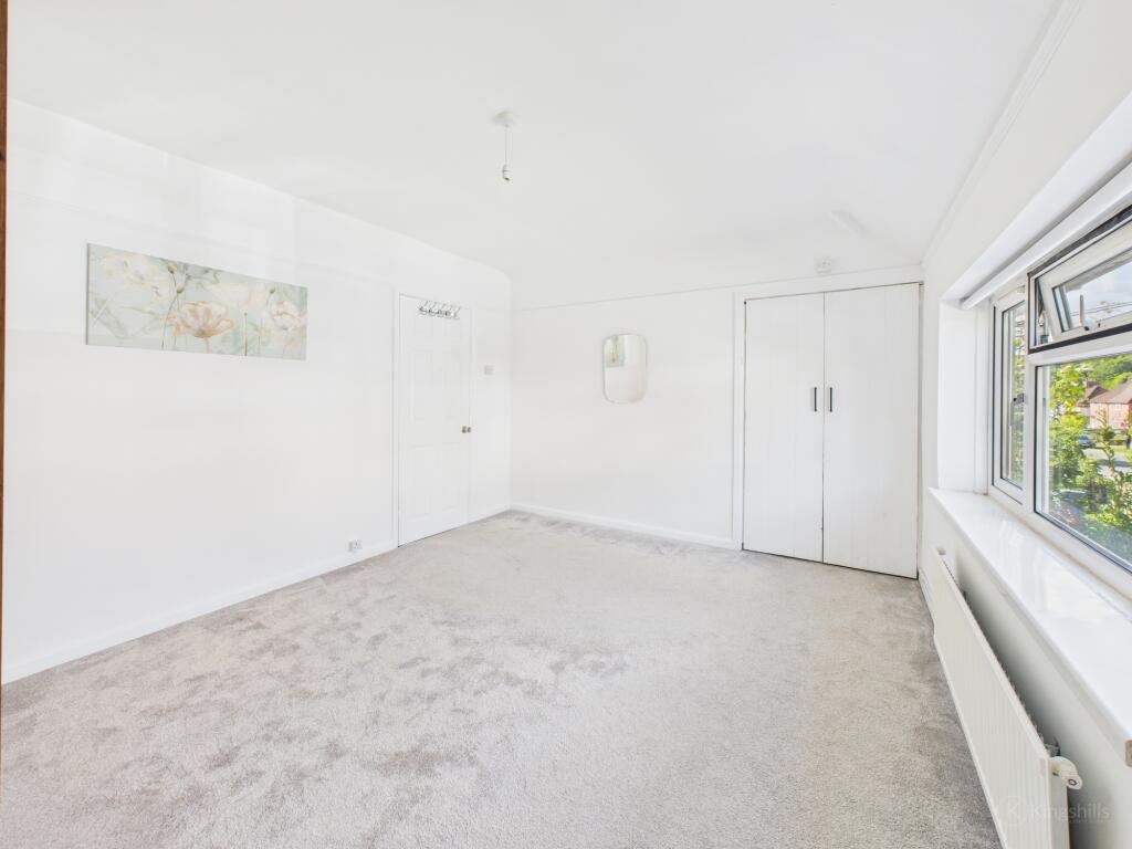 CAM02119G0-PR0460-STILL011