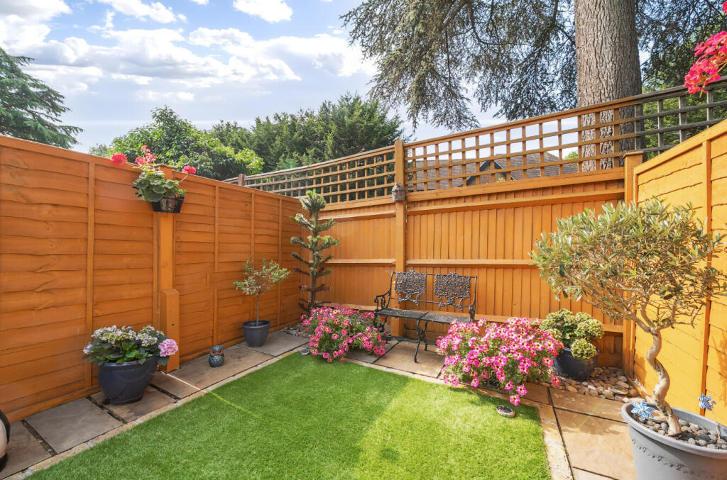 1332623-13-68932d...