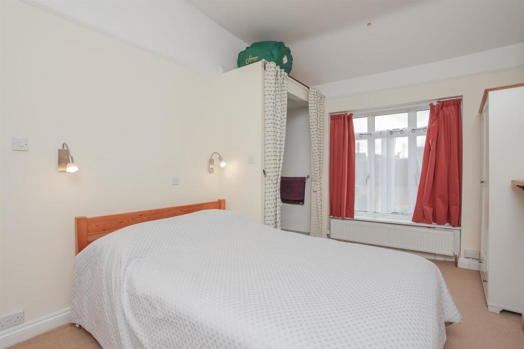 2 Church Street Bedroom 1 v2.jpg