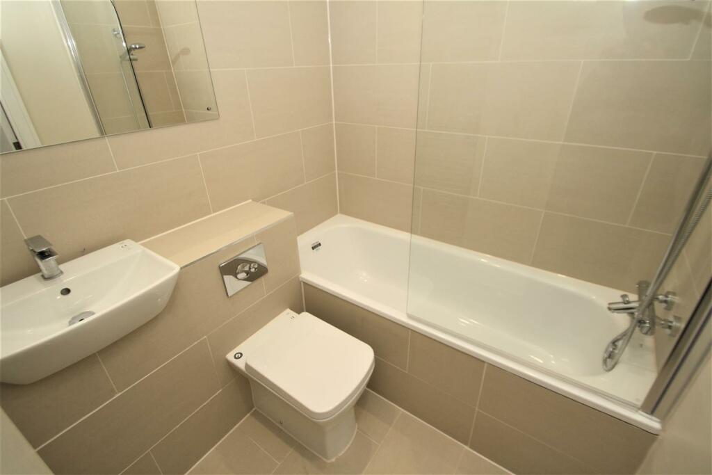 Bathroom.JPG