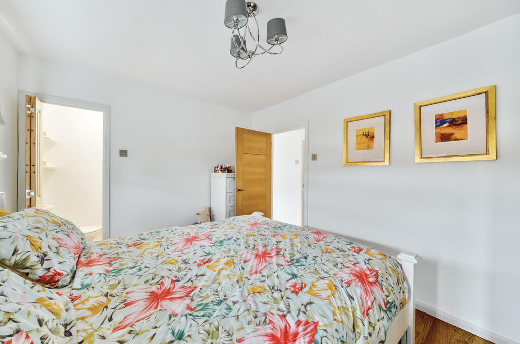 1313353-17-685a79...