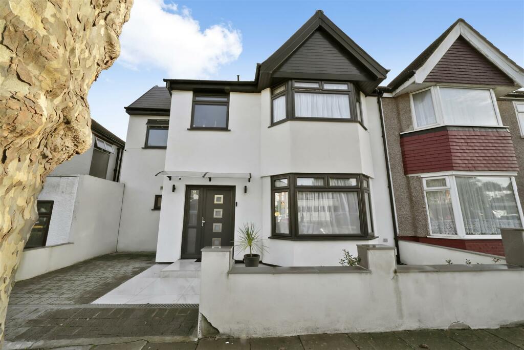 6 Dollis Hill Avenue - DT0zEpGGRsdRI7KiamN3.jpg