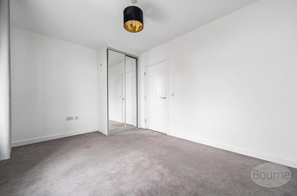 dfa44cc7-e196-4e2...