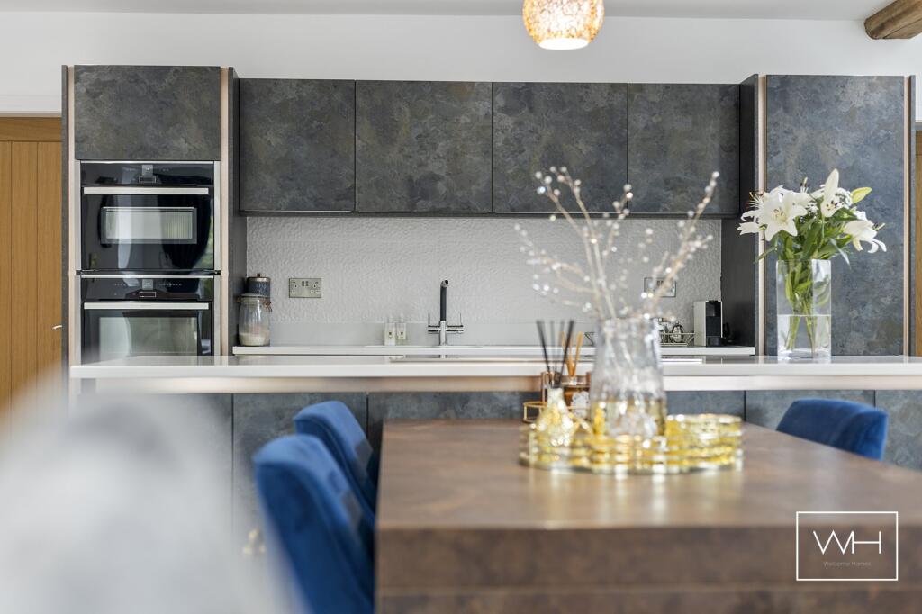 17 Oxton Drive, Warm