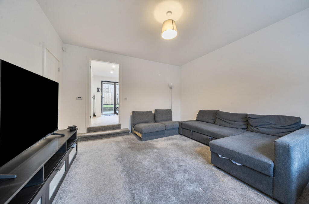 1364864-12-68ed35...