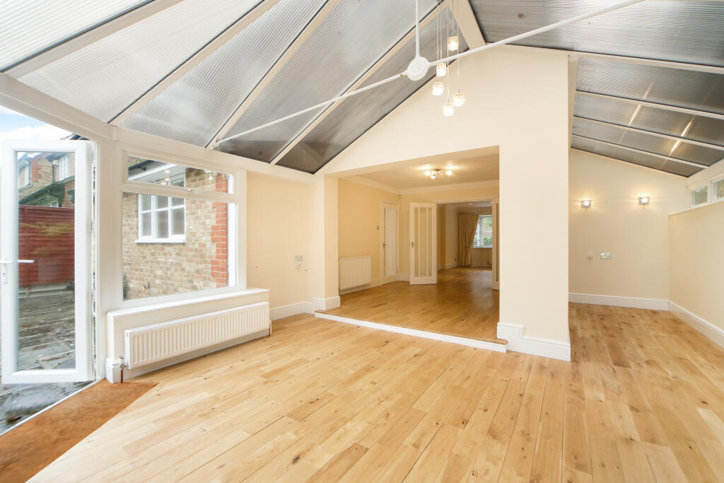 Ph39_1050106_edited.