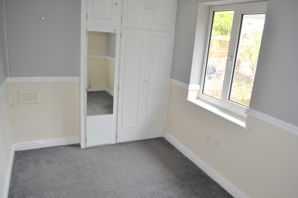 Bedroom 20 (Medium).JPG