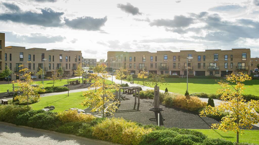 Tailored Stays De Havilland House Park area Servic