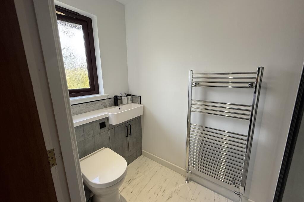 Principal Bedroom En Suite