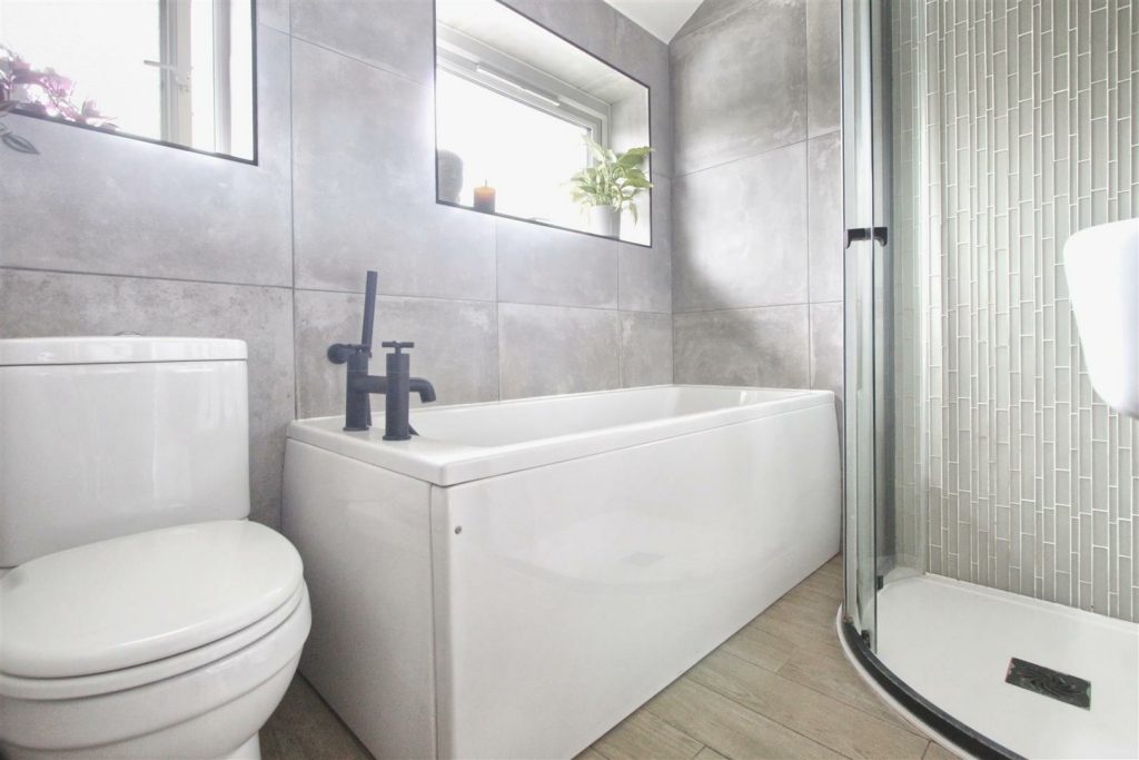 bathroom.png