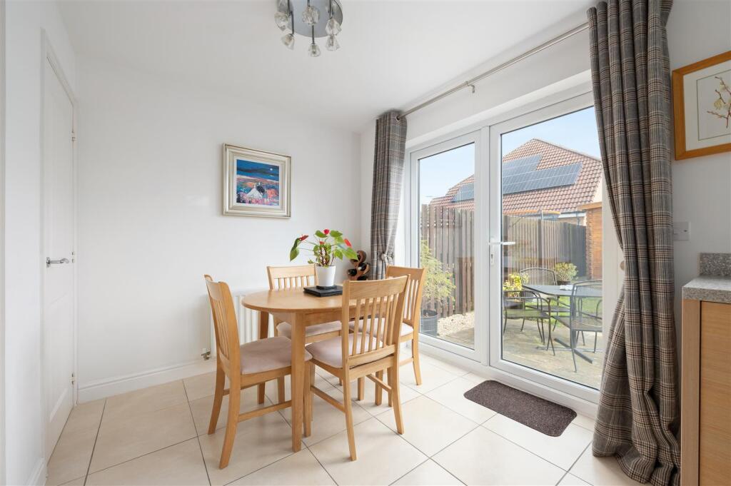 41 Middlebank Rise 015.JPG