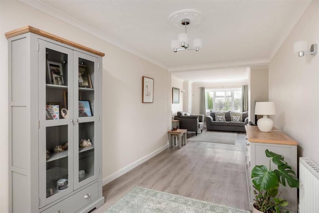 6 Woodstock Road-3.jpg