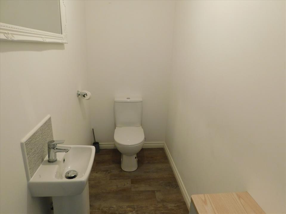 CLOAKROOM/WC