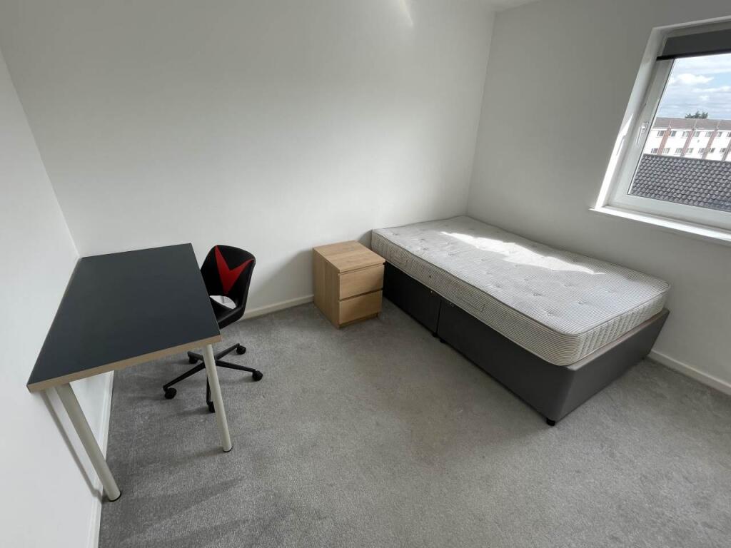 Flat 8 Malthouse Cou