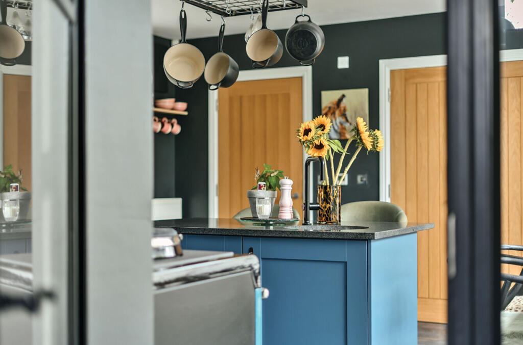 1329946-17-68a35f...