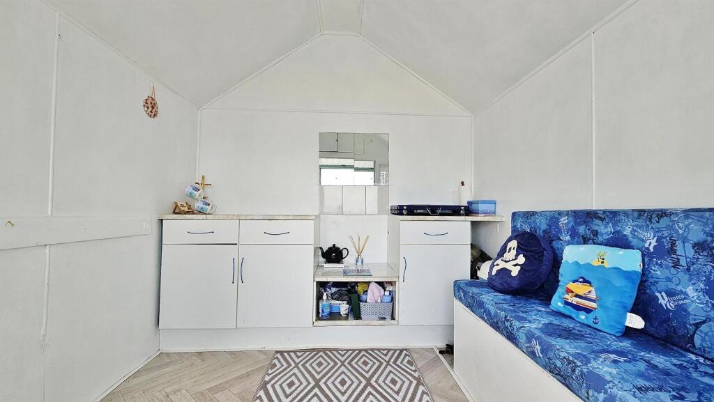 Beach Hut